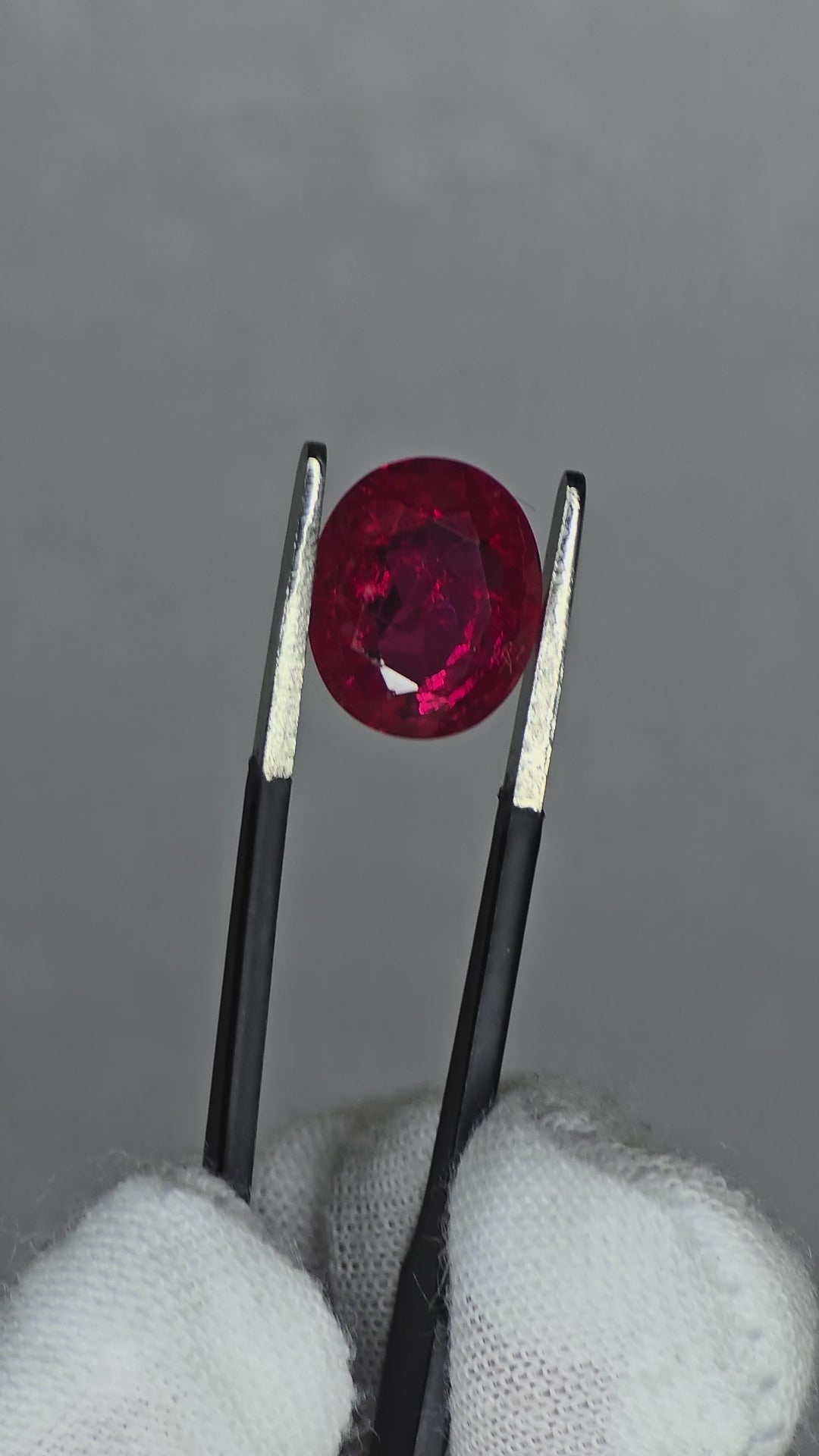 3.5 ct Brilliant Oval Ruby