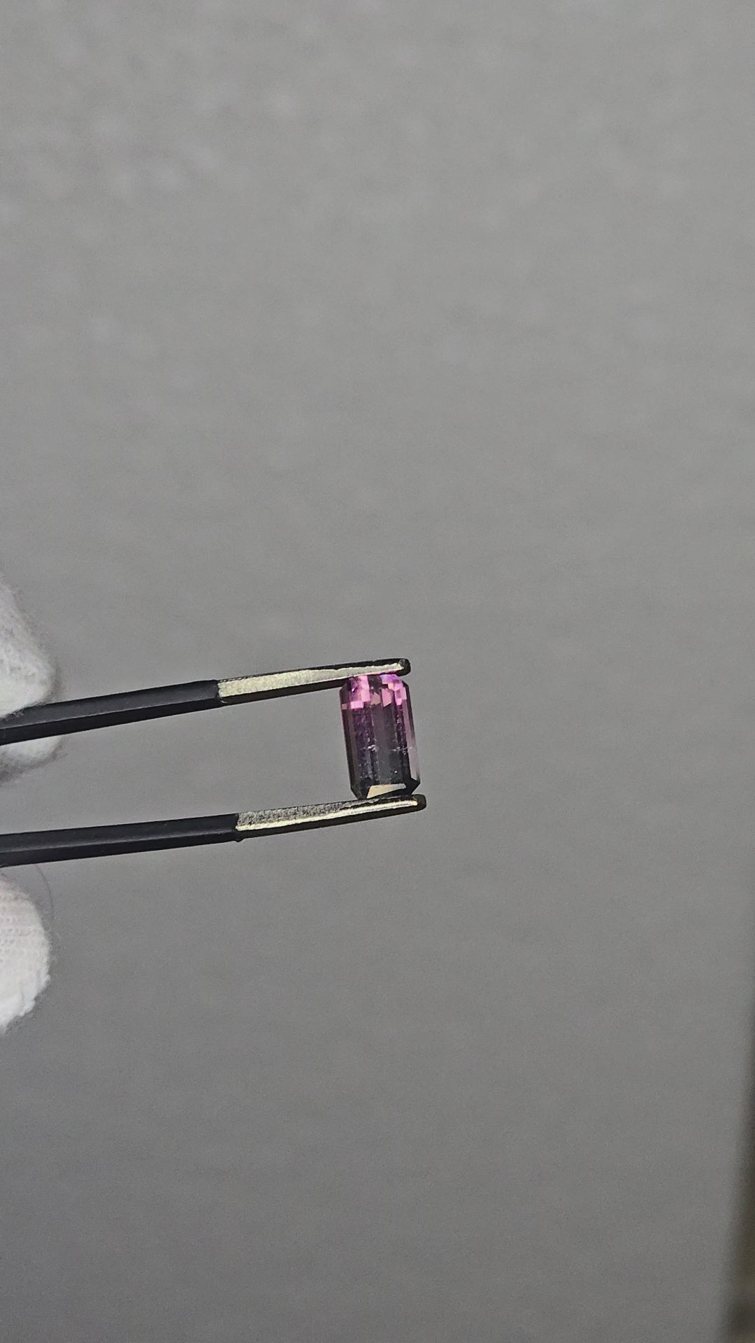1.8 ct Natural Tri-Colored Tourmaline