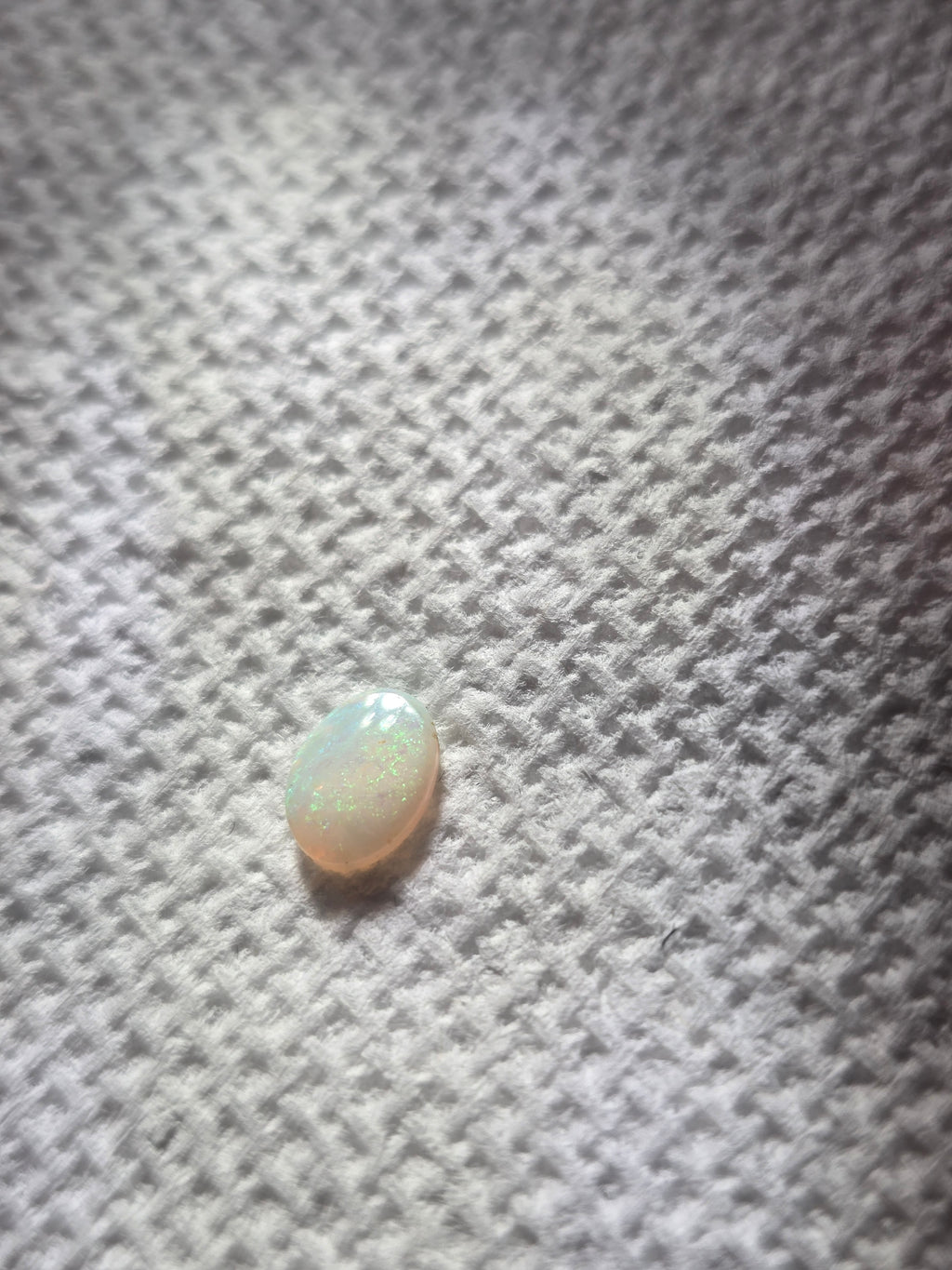 Natural Opal cabachon - oval